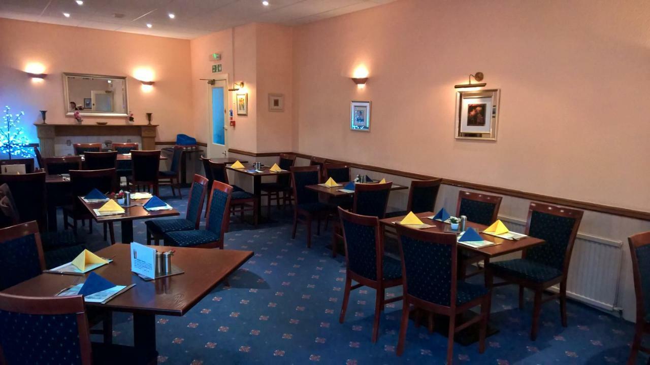 Green Tree Hotel Peebles Extérieur photo